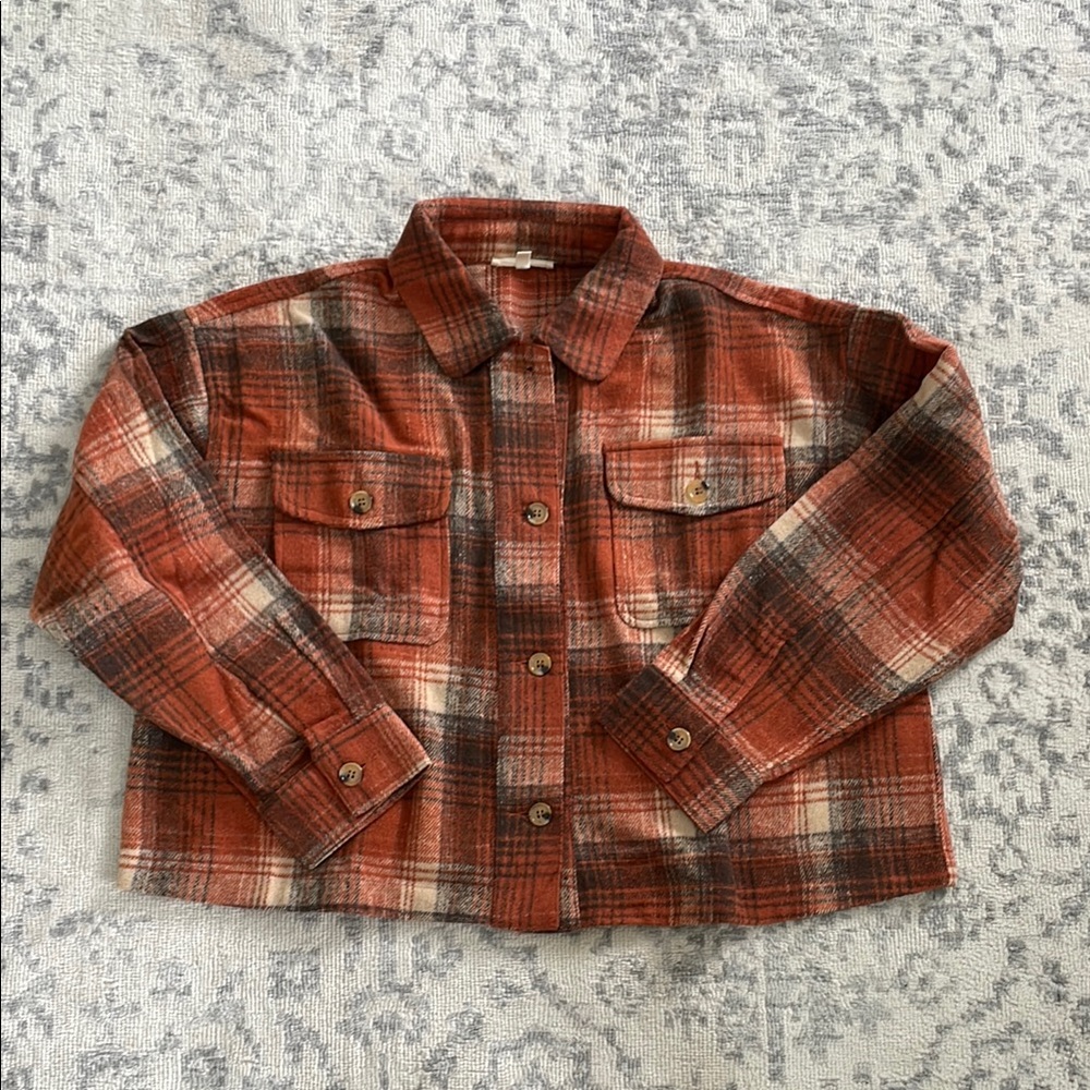 Women’s Plaid Flannel Cropped Shirt